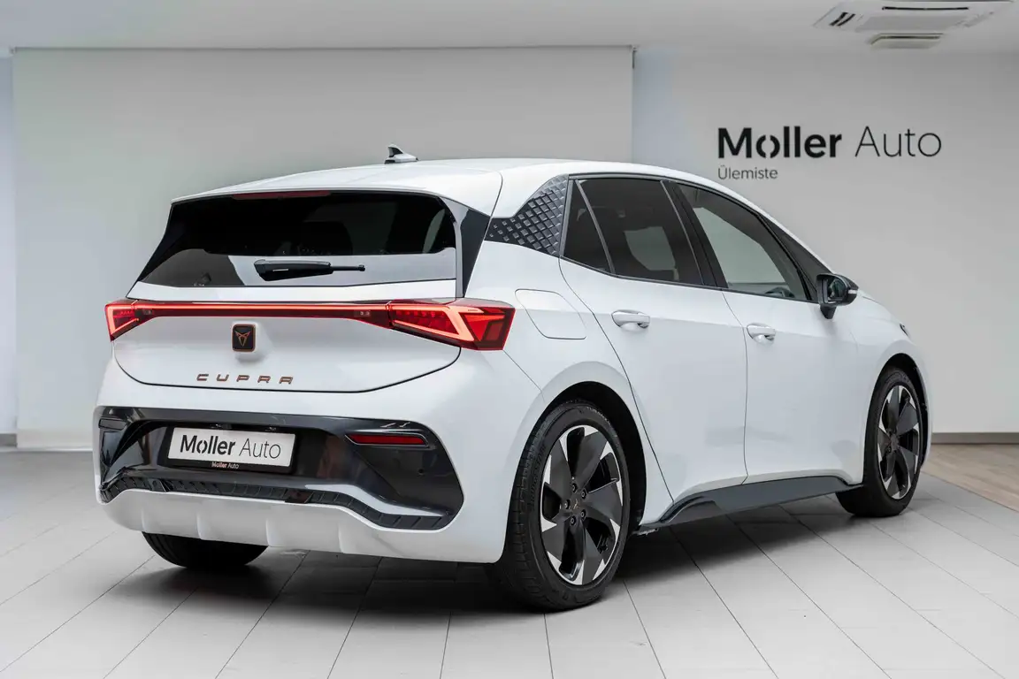 CUPRA BORN