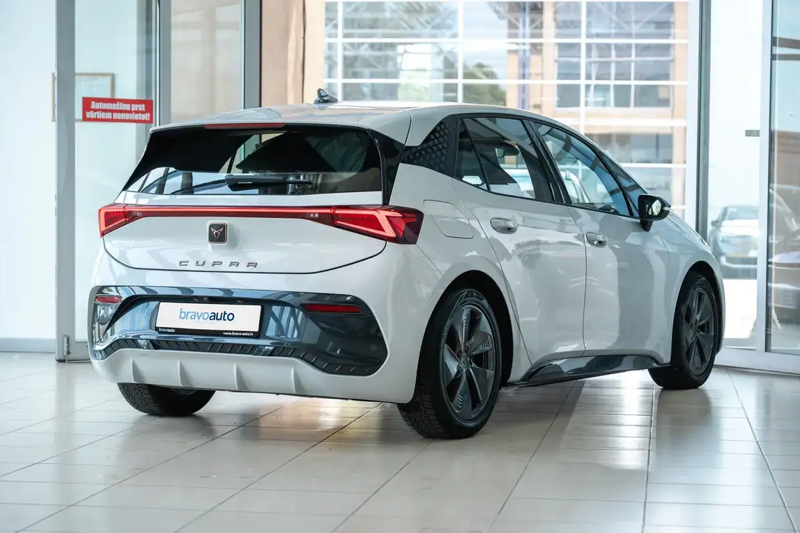 CUPRA BORN