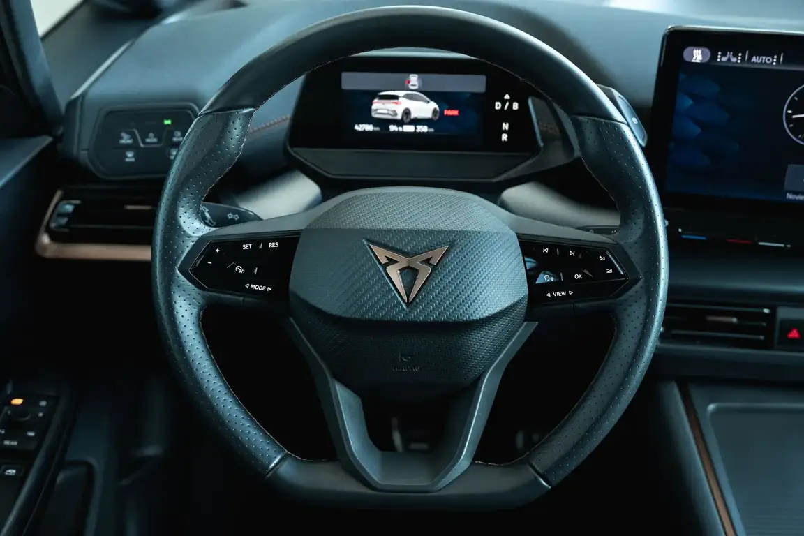 CUPRA BORN