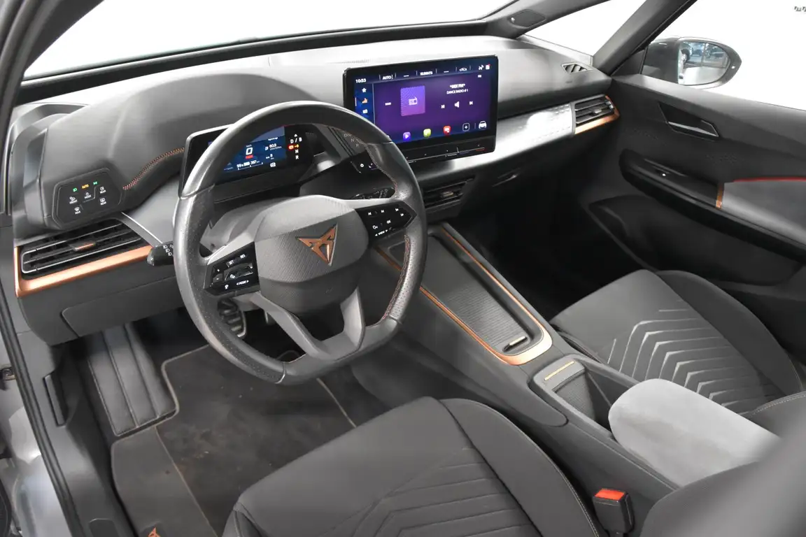 CUPRA BORN