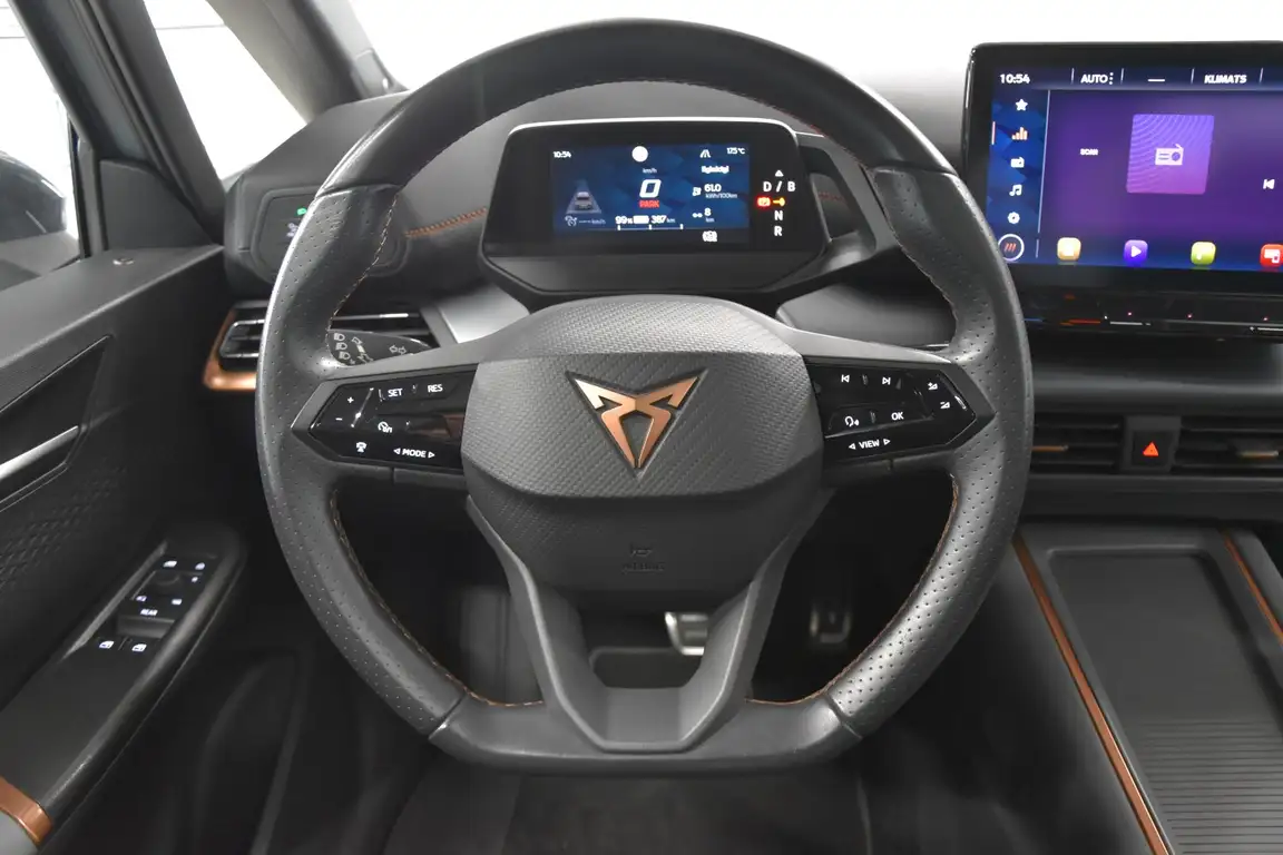 CUPRA BORN