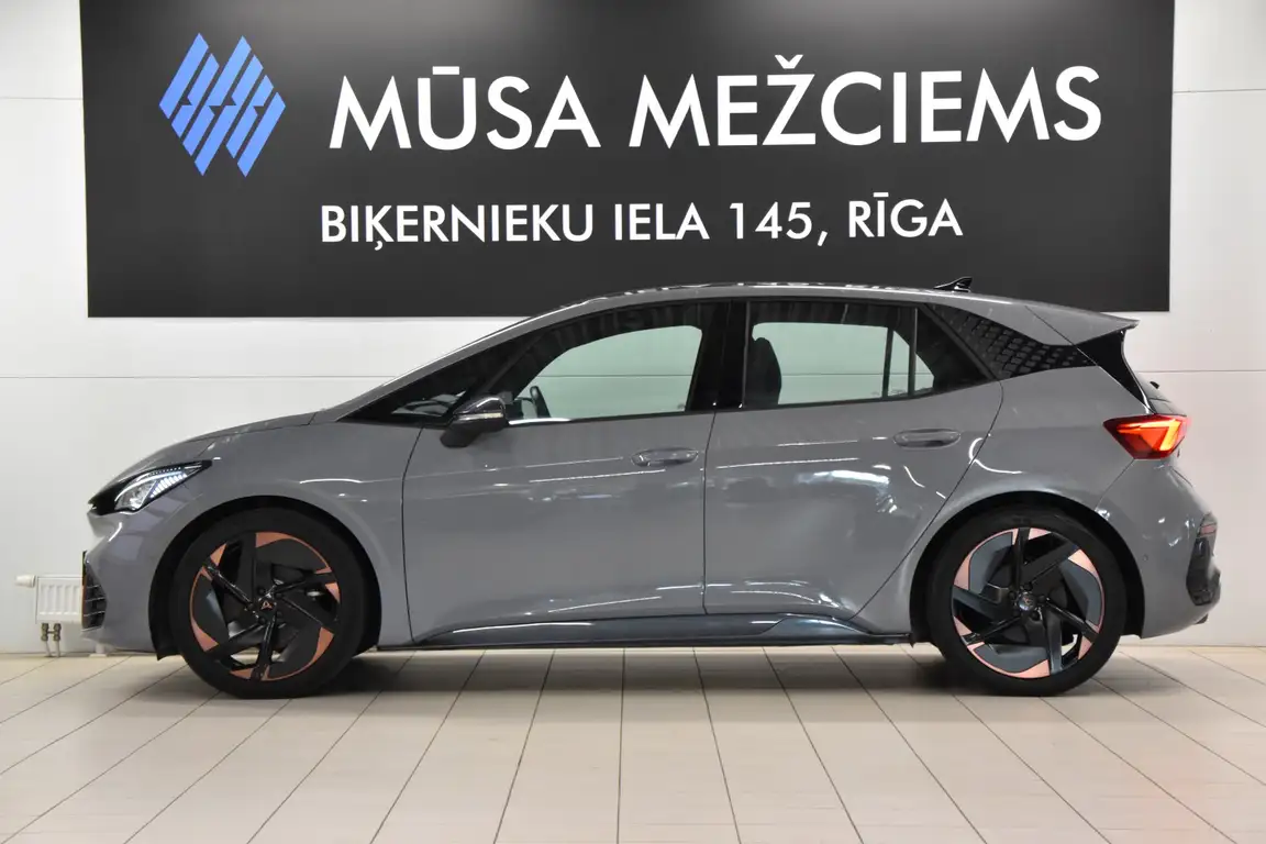 CUPRA BORN
