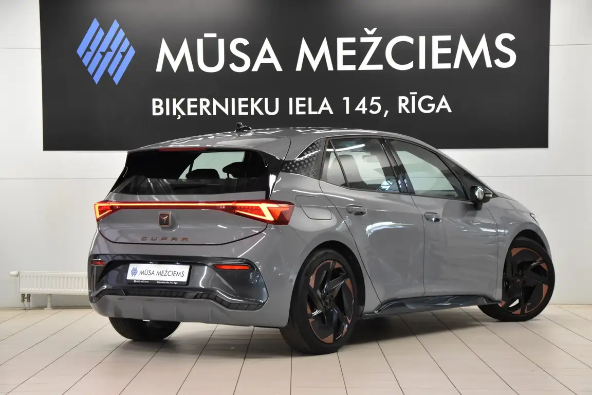 CUPRA BORN