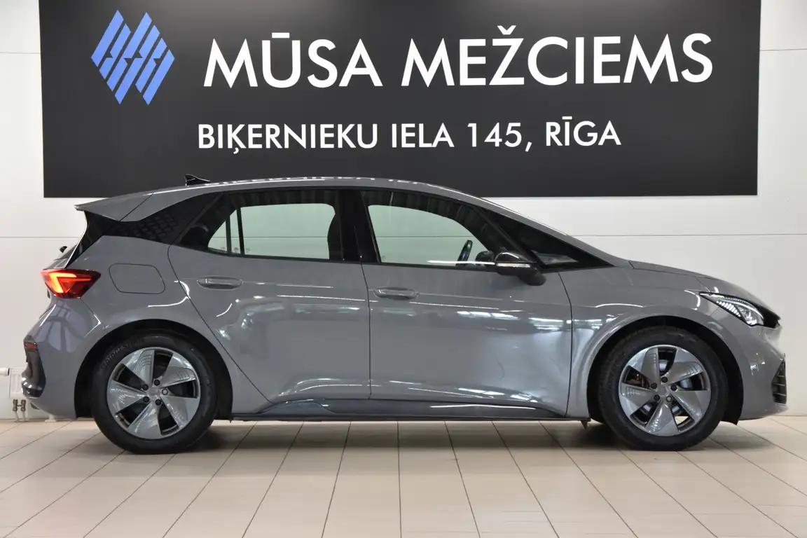 CUPRA BORN