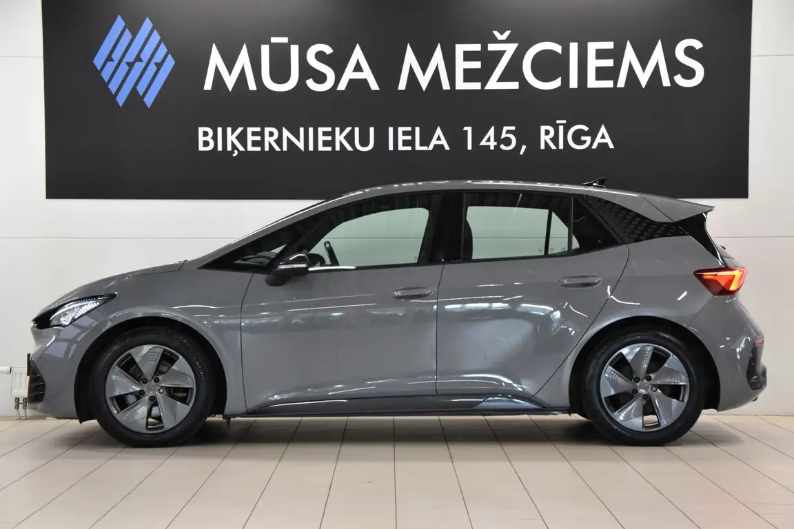 CUPRA BORN