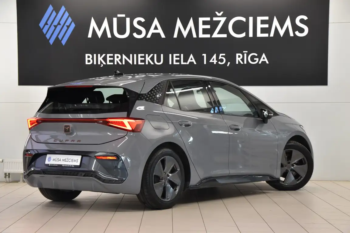 CUPRA BORN