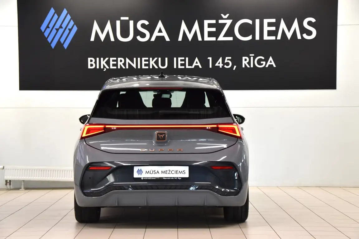 CUPRA BORN