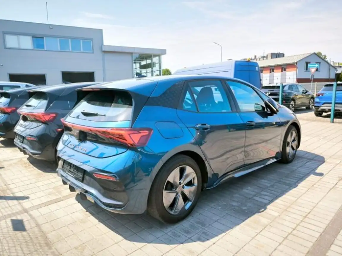 CUPRA BORN