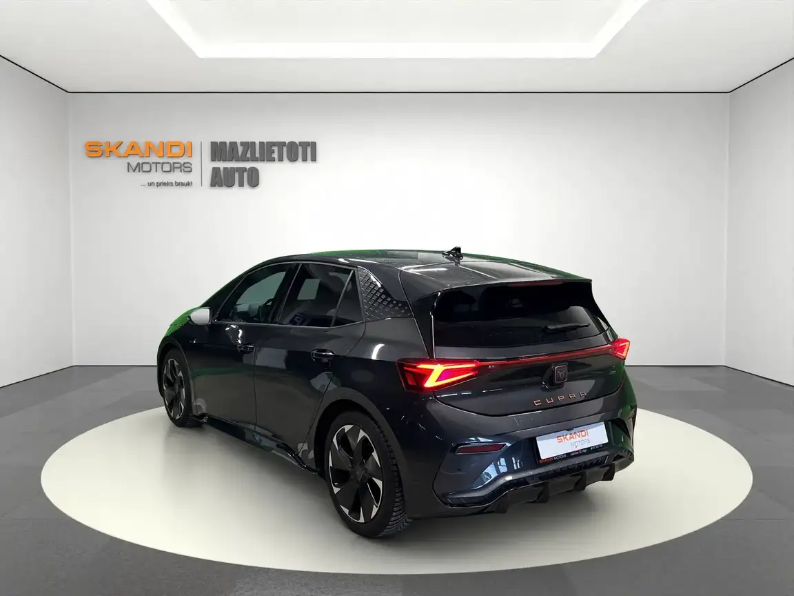 CUPRA BORN