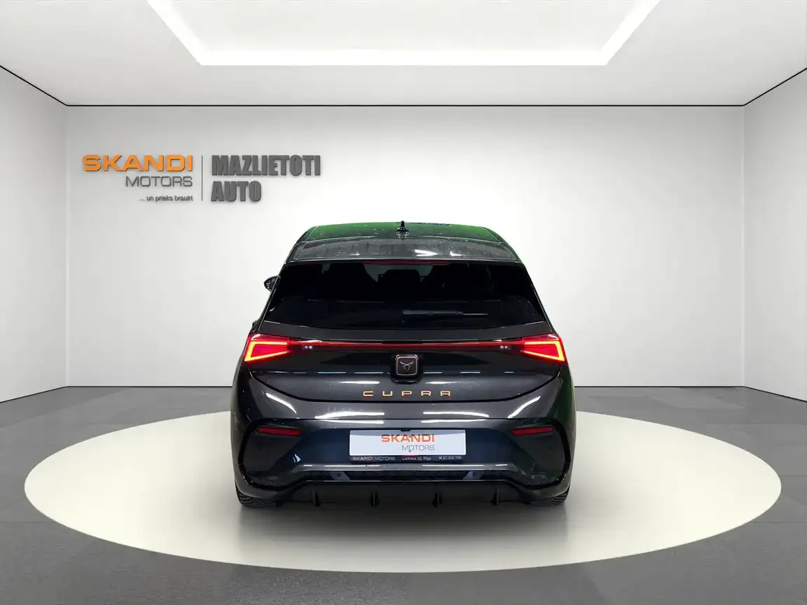 CUPRA BORN
