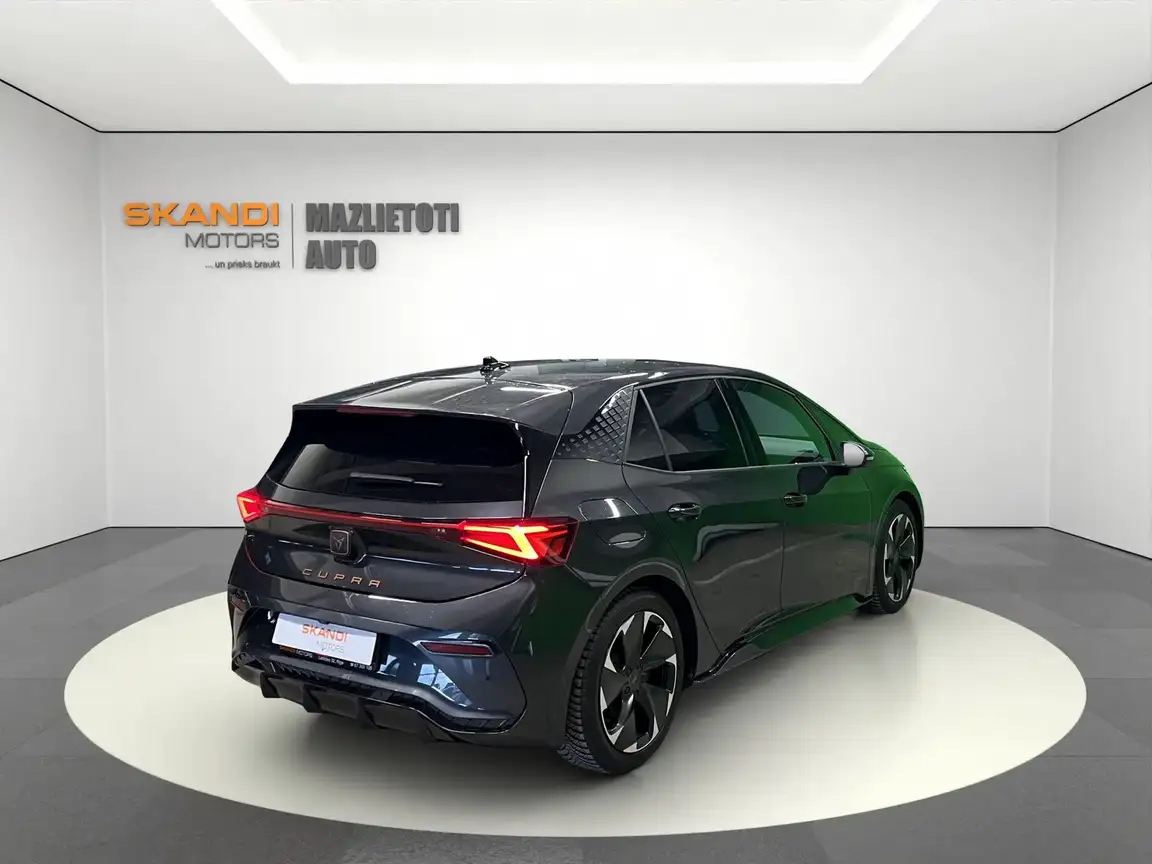 CUPRA BORN
