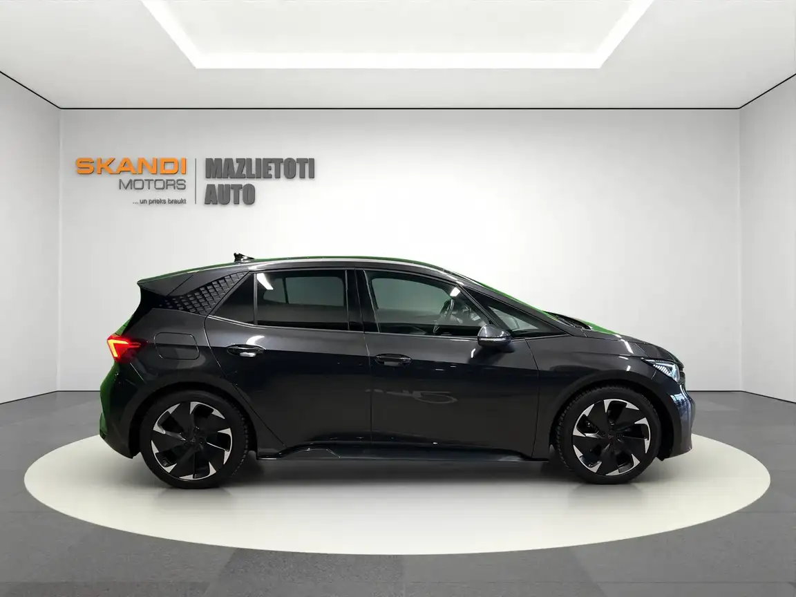 CUPRA BORN
