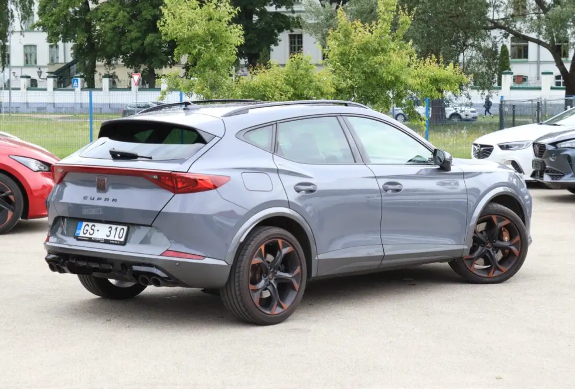 CUPRA FORMENTOR
