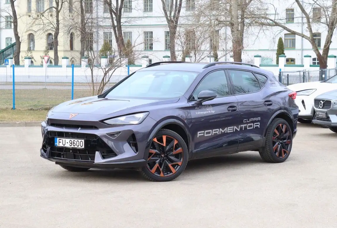 CUPRA FORMENTOR