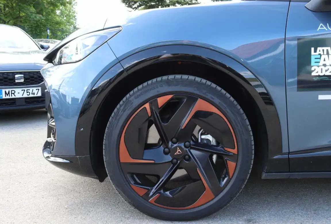 CUPRA TAVASCAN