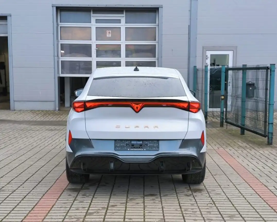 CUPRA TAVASCAN