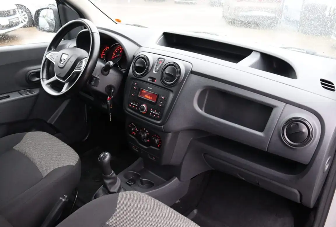 DACIA DOKKER