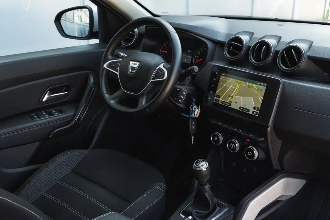 DACIA DUSTER