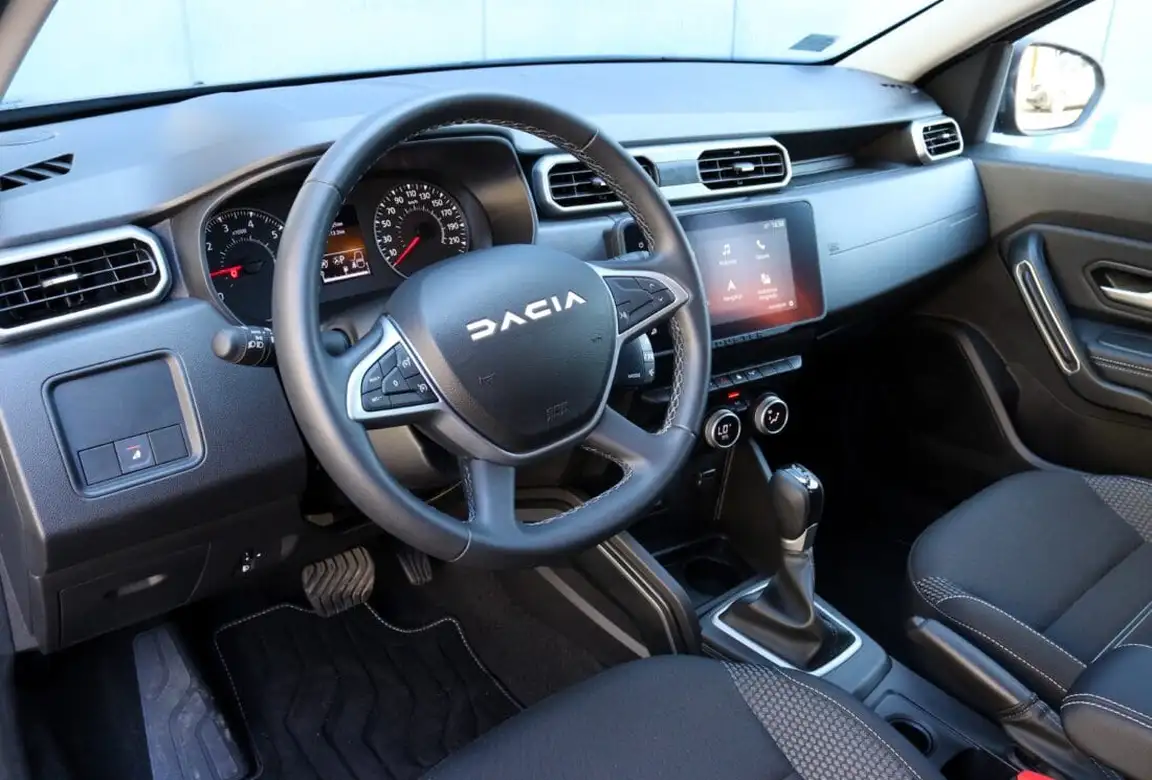 DACIA DUSTER