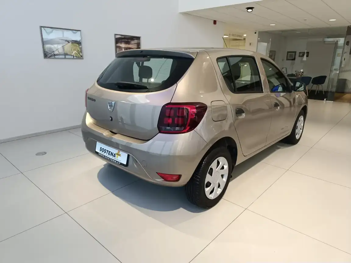 DACIA SANDERO