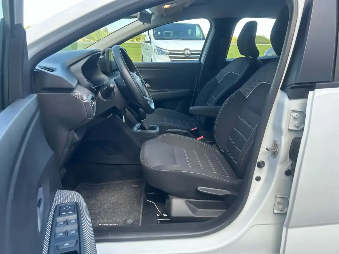 DACIA SANDERO