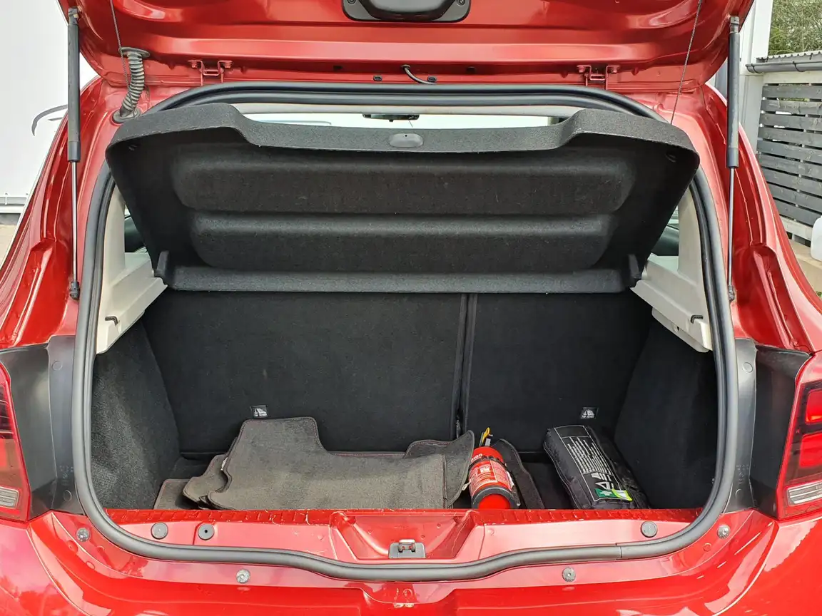 DACIA SANDERO