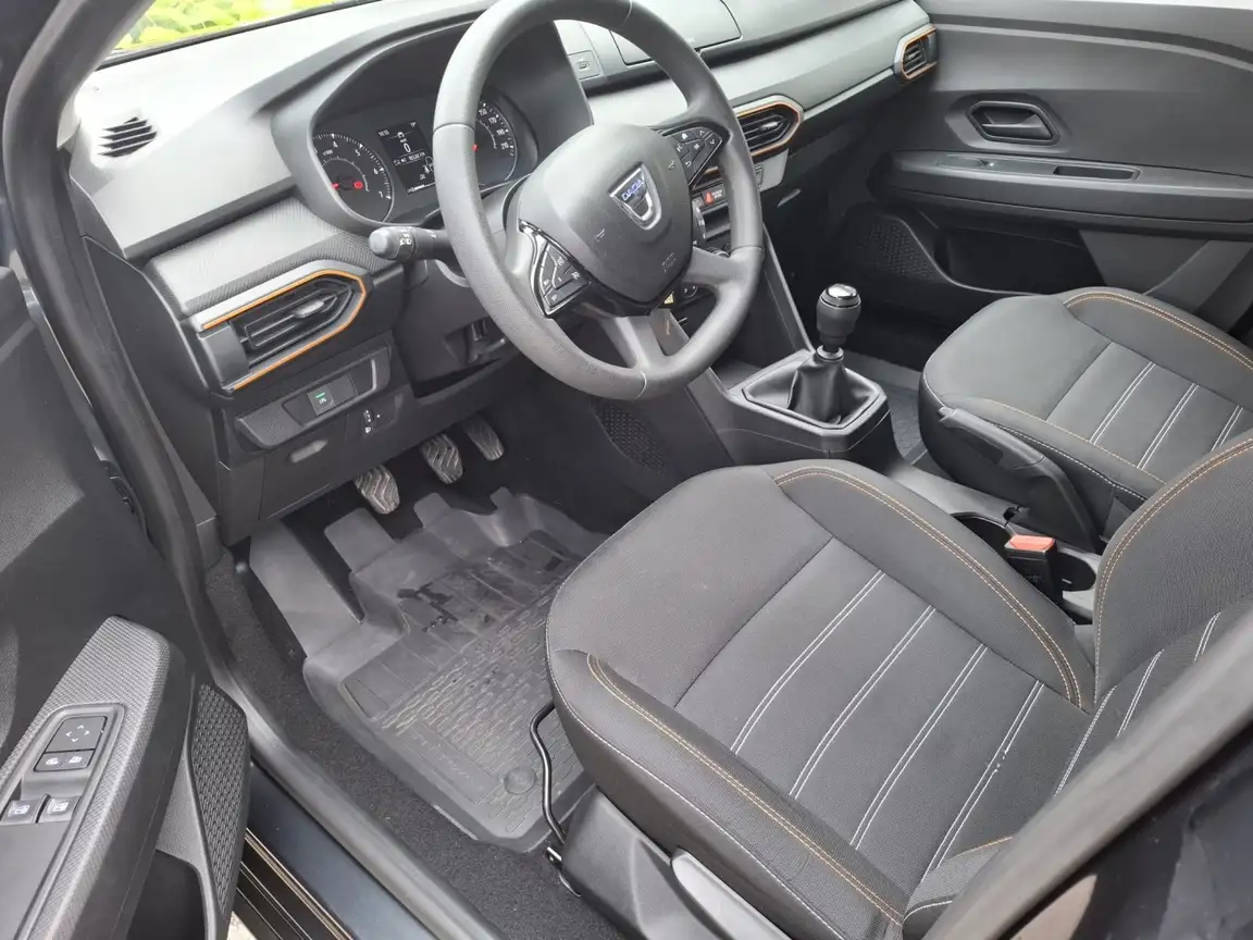 DACIA SANDERO