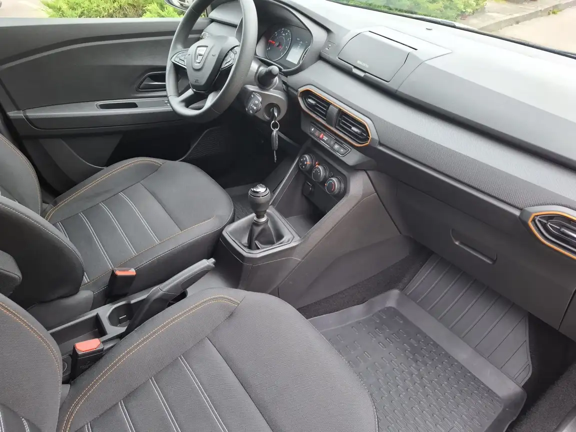 DACIA SANDERO