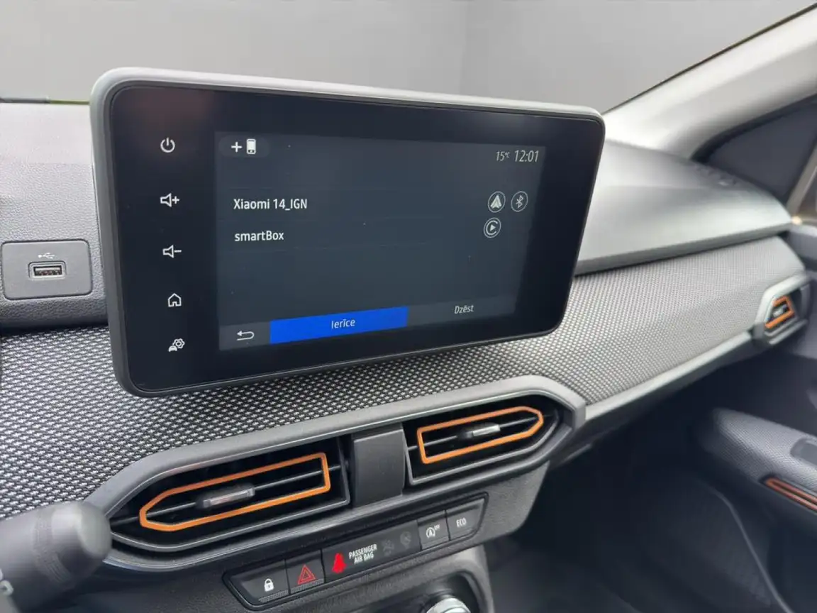 DACIA SANDERO