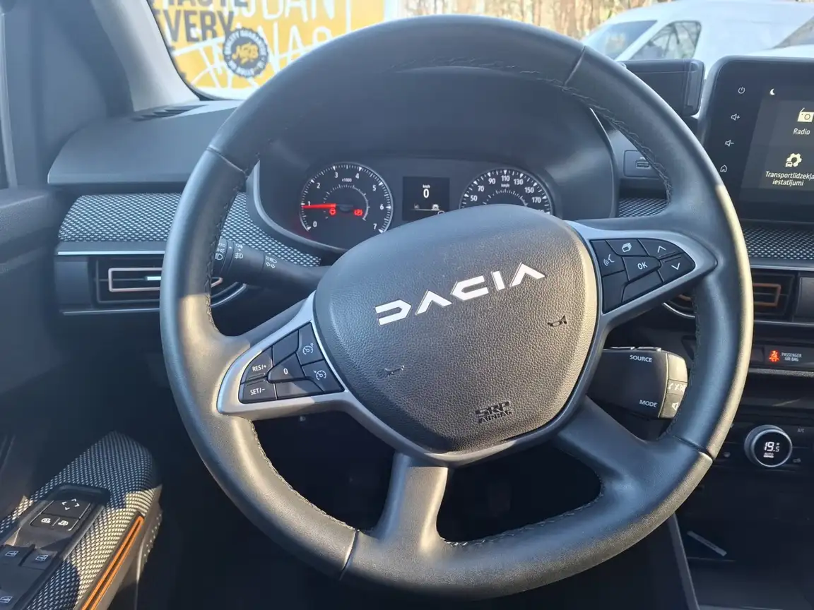 DACIA SANDERO