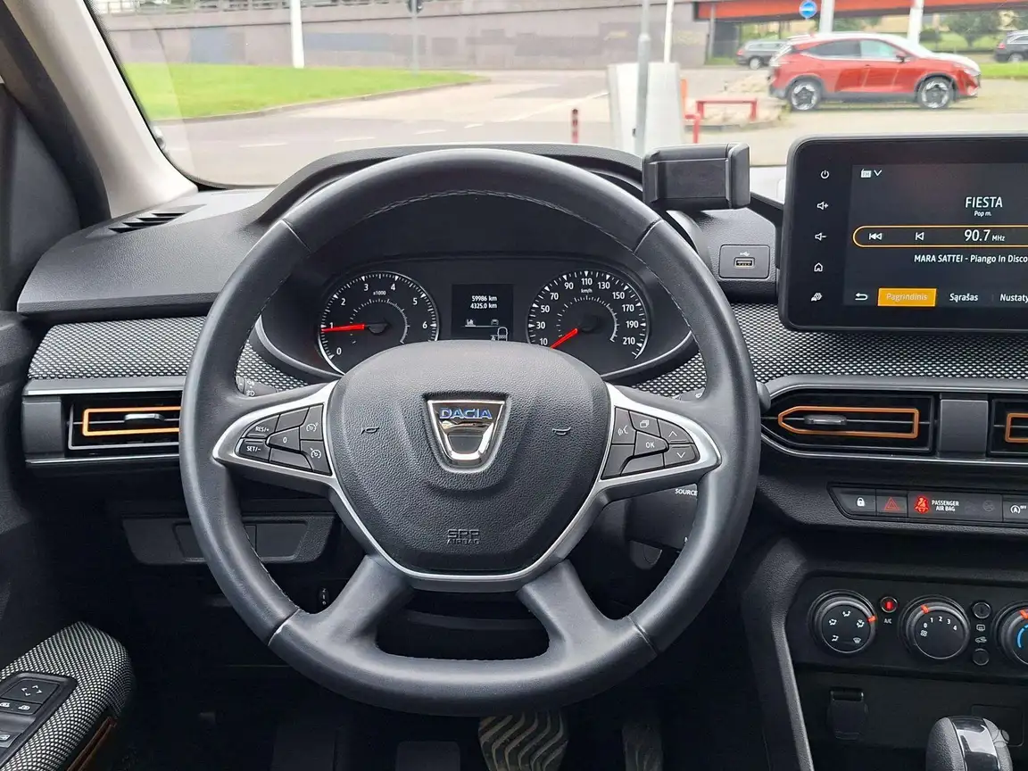 DACIA SANDERO
