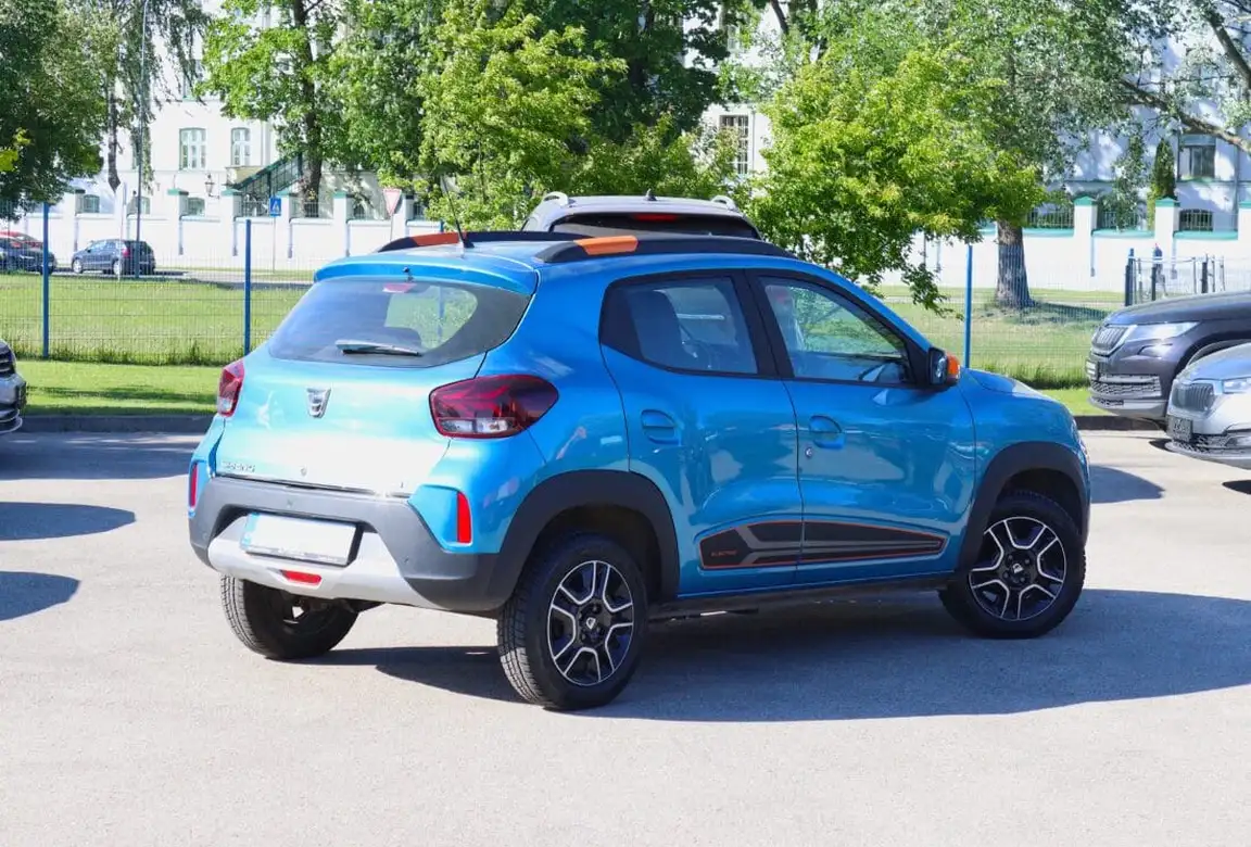 DACIA SPRING