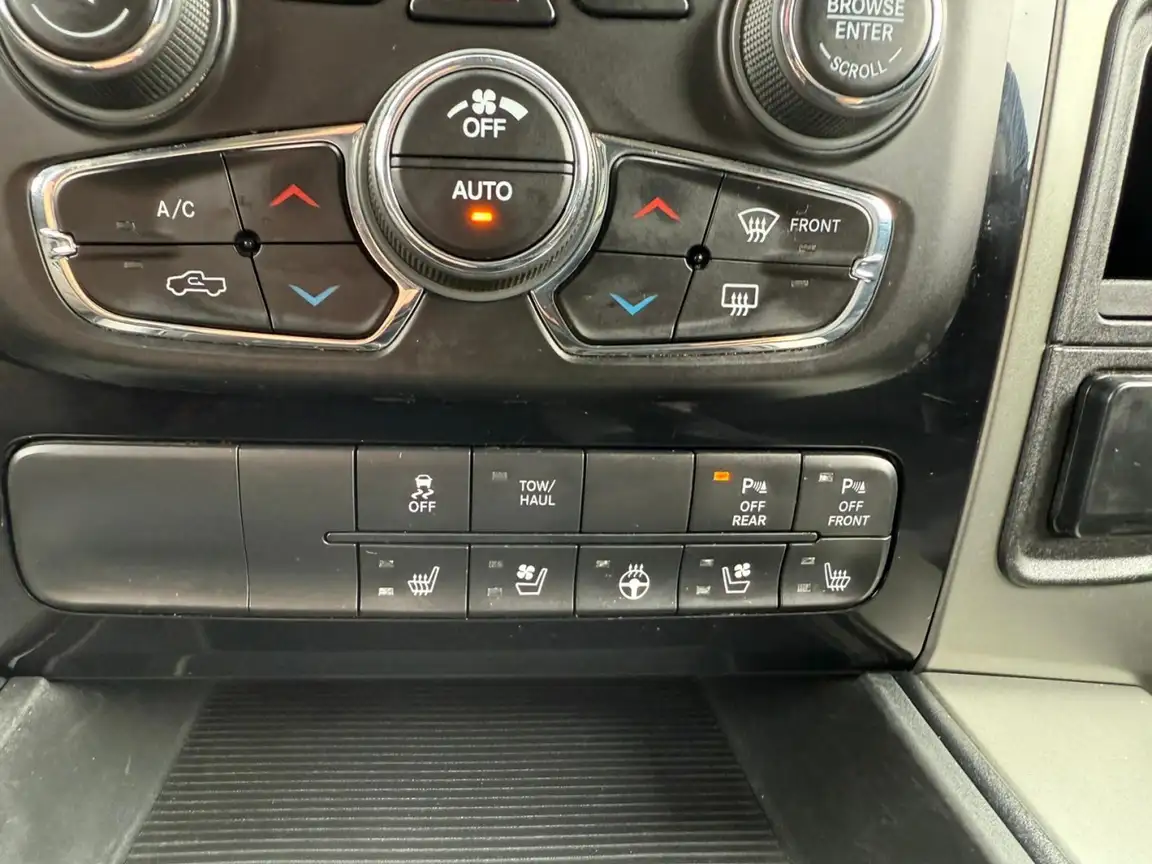 DODGE RAM