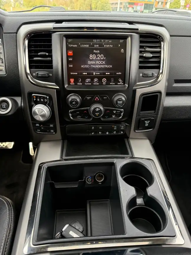 DODGE RAM