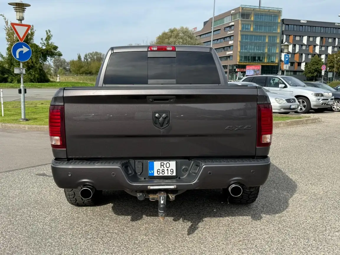 DODGE RAM