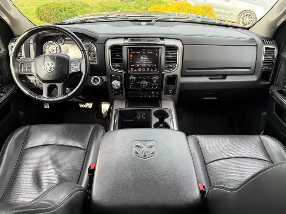 DODGE RAM
