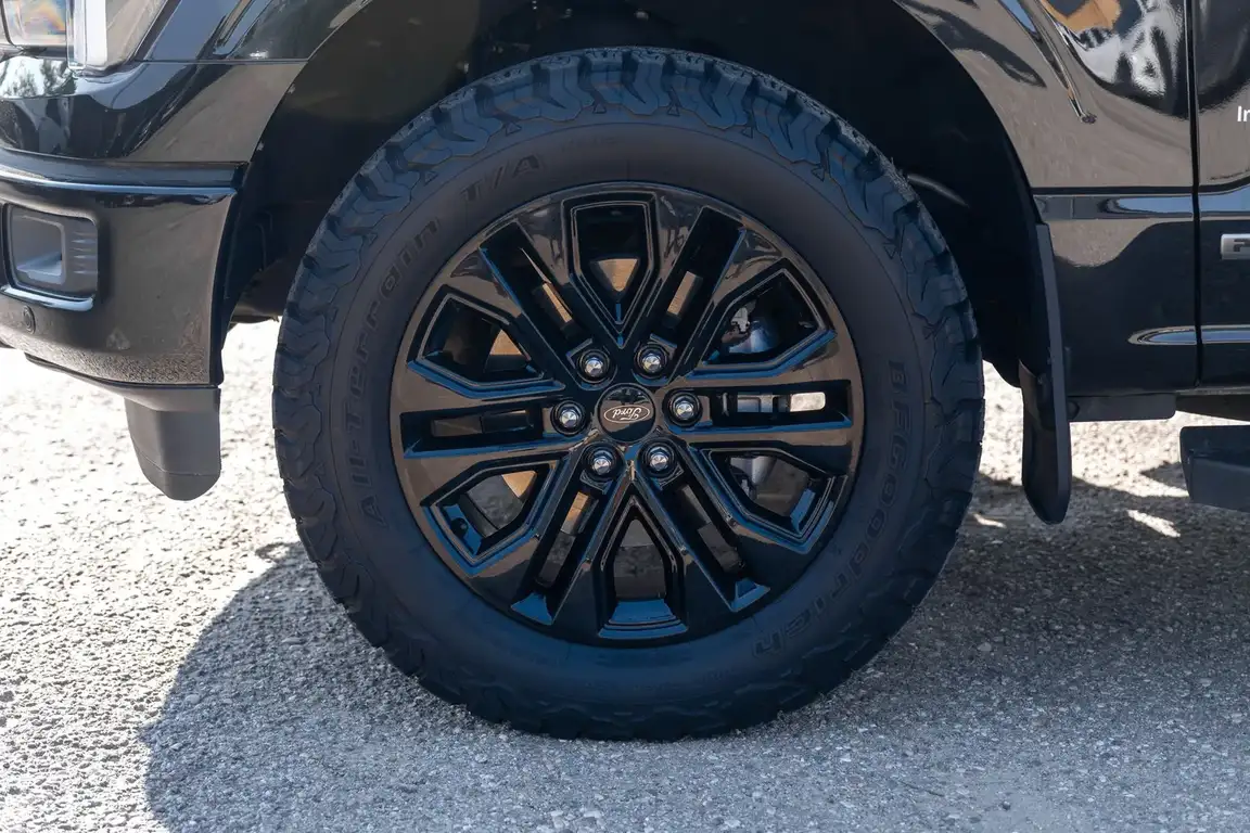 FORD F-150