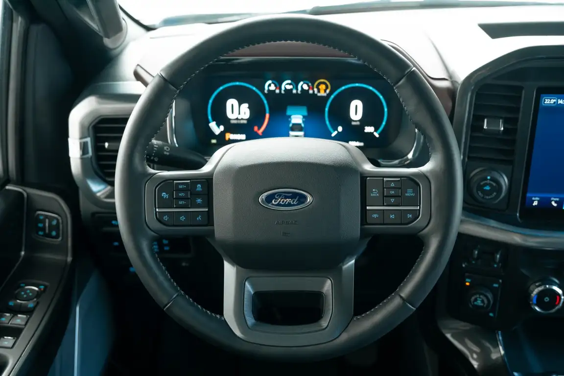 FORD F-150