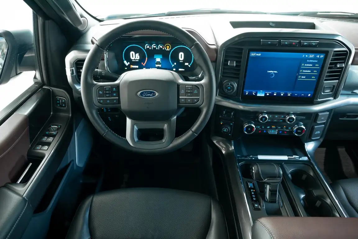FORD F-150