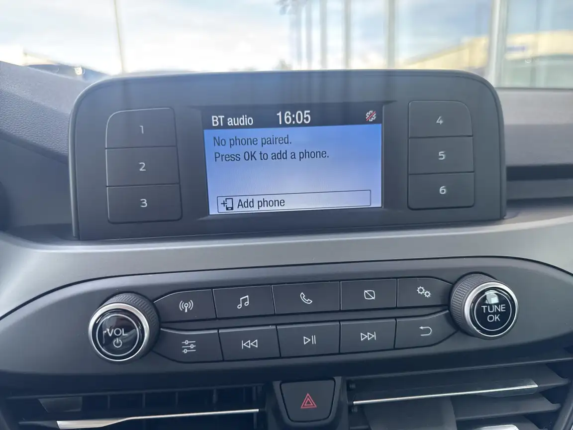 FORD FOCUS