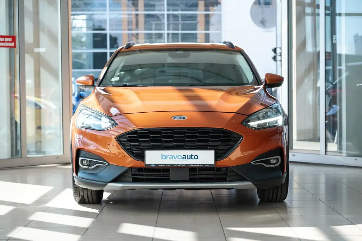 FORD FOCUS