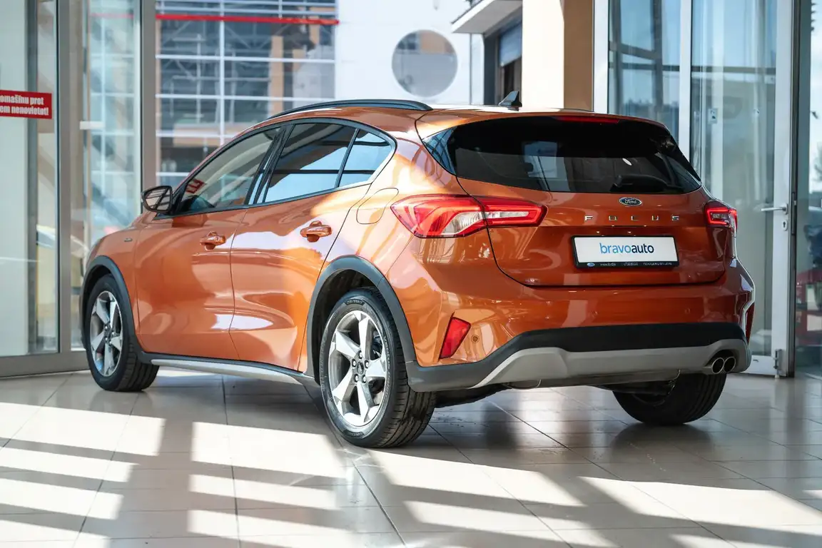 FORD FOCUS
