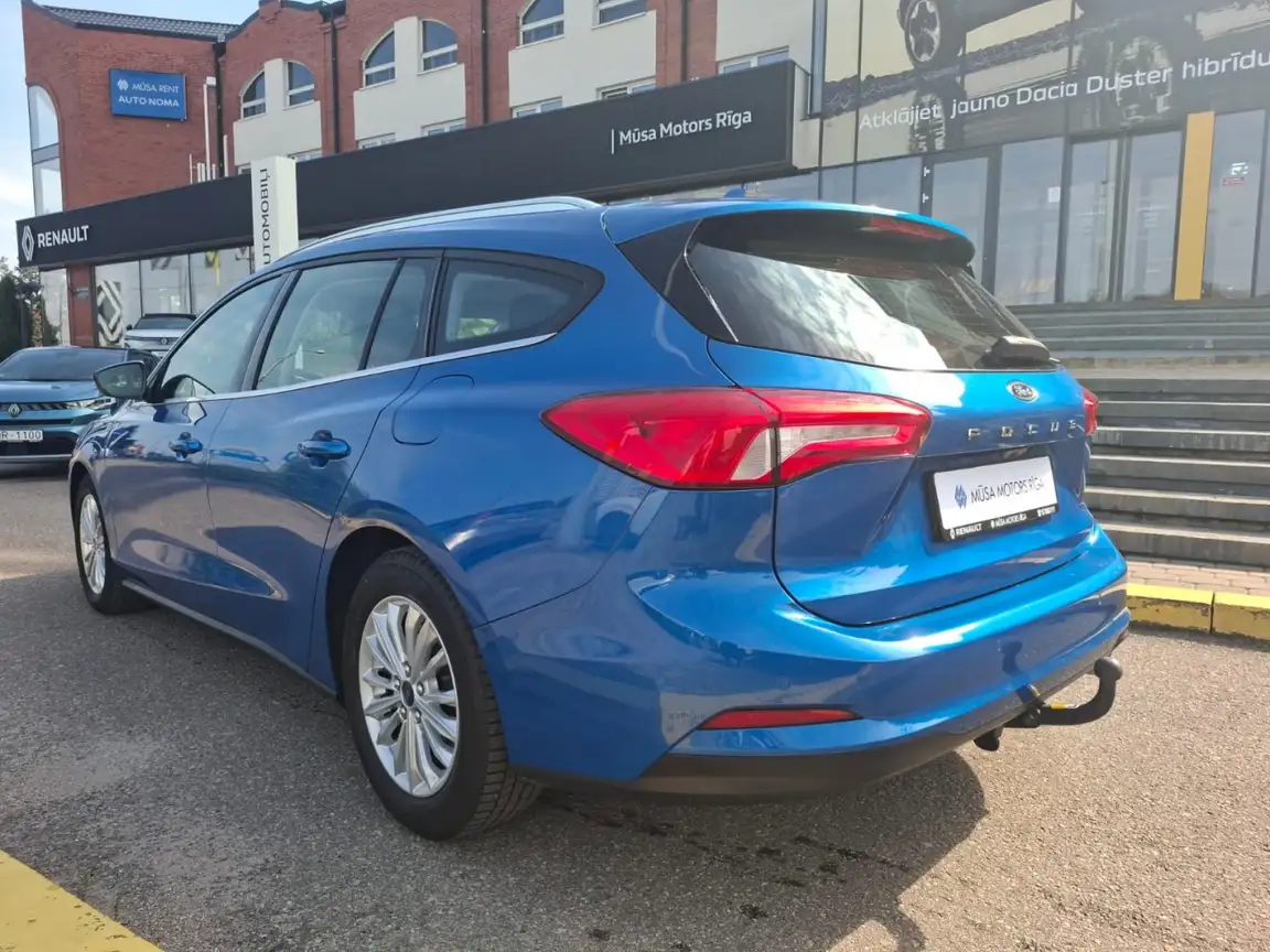 FORD FOCUS