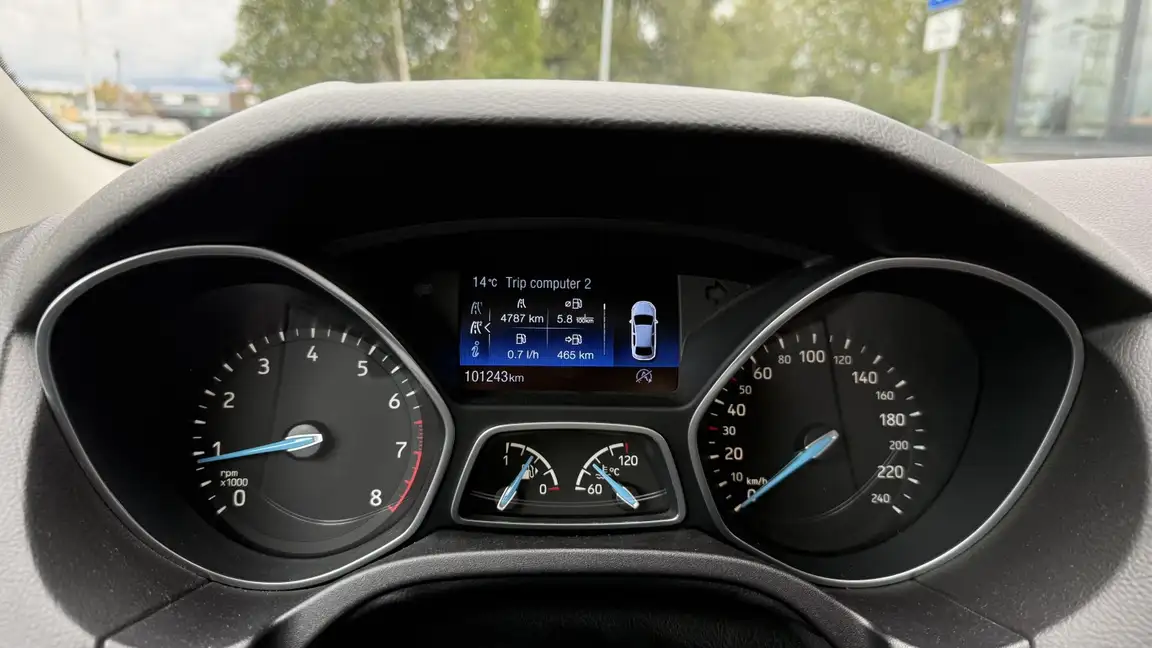 FORD FOCUS