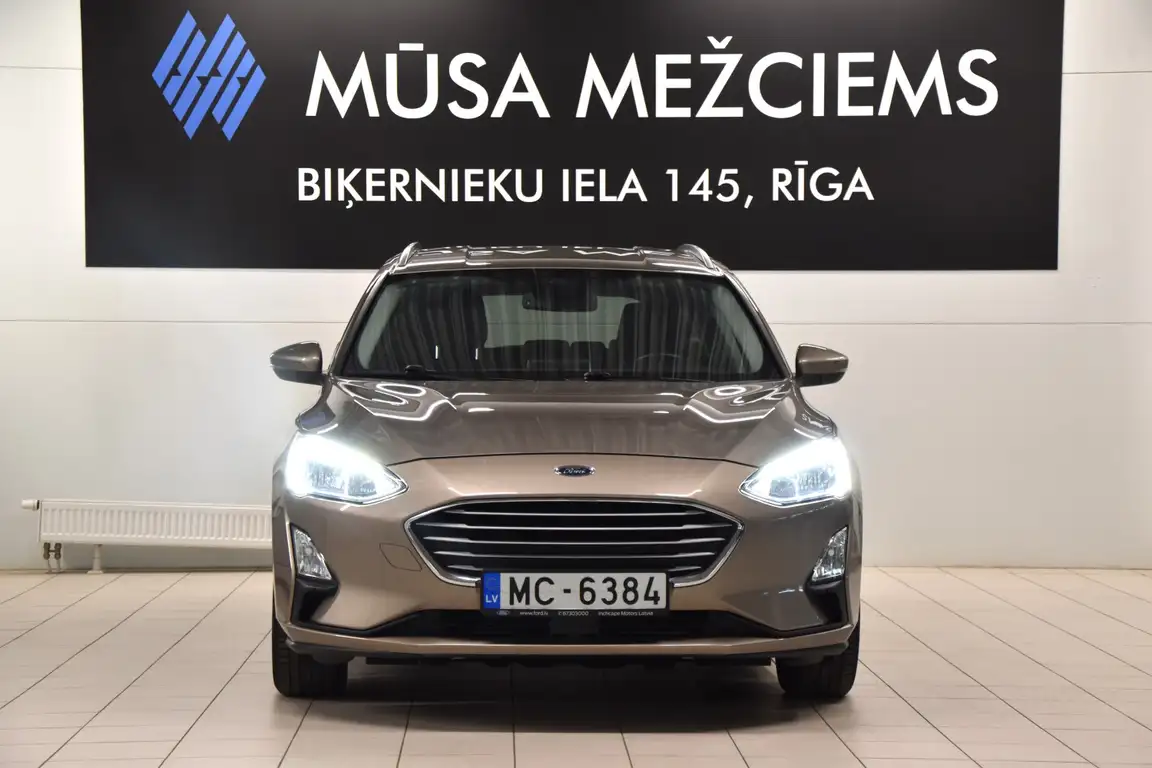 FORD FOCUS