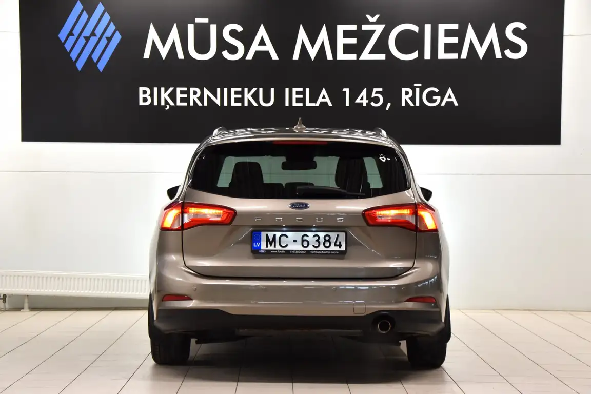 FORD FOCUS