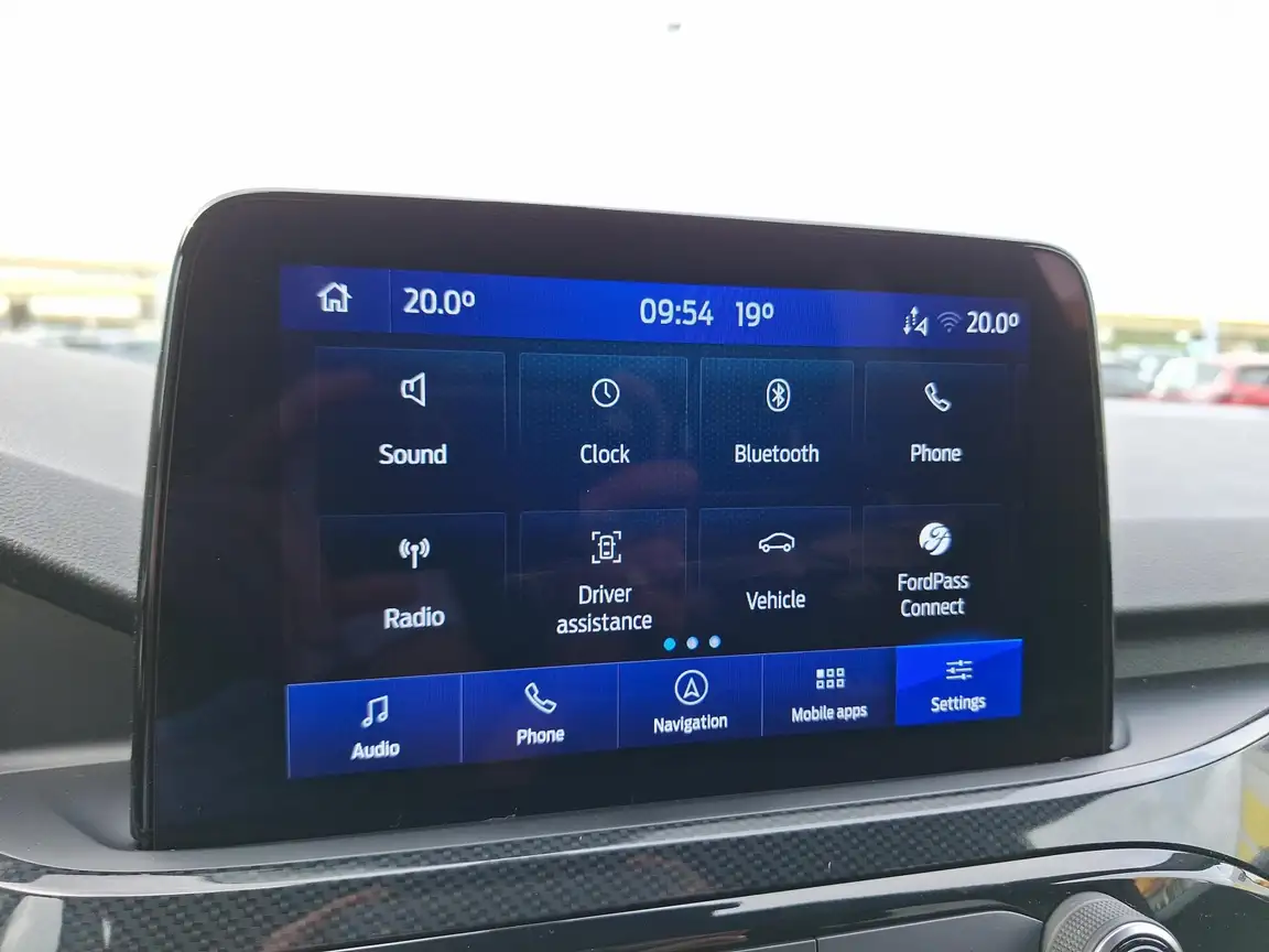 FORD KUGA