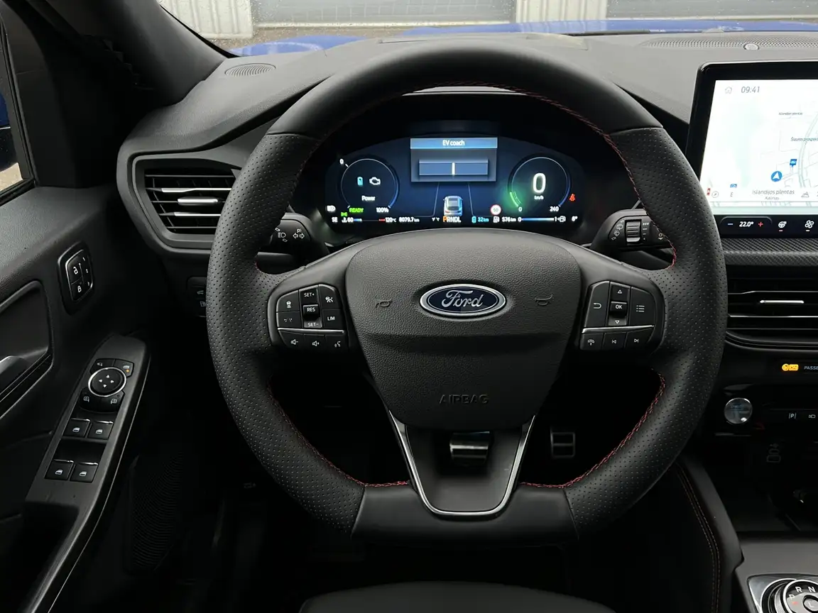 FORD KUGA