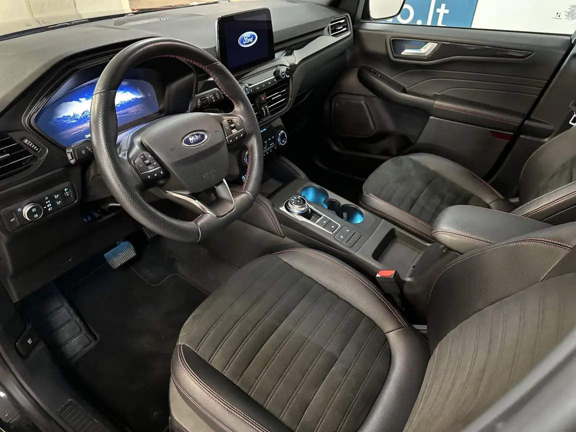 FORD KUGA