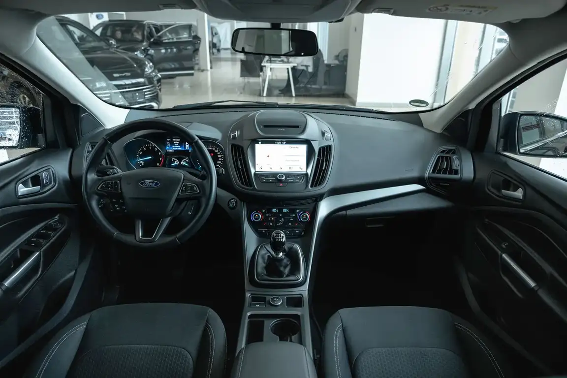 FORD KUGA
